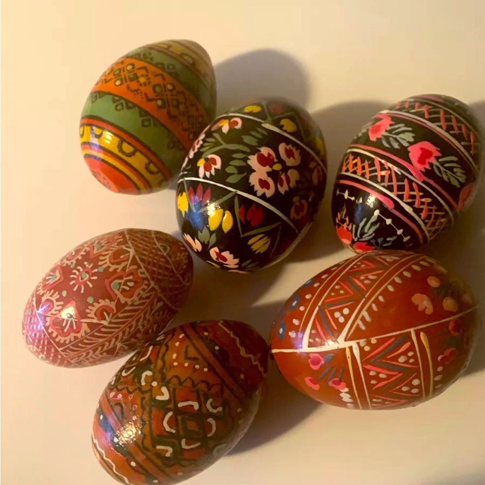 Vintage Ukraine Wooden Eggs Hand Painted Pysanky Easter Eggs 6 Eggs Set